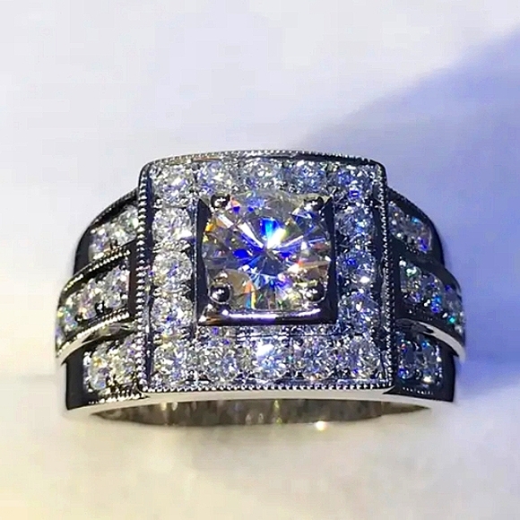 Unisex Diamond stimulated beautiful ring size 8 - Picture 5 of 7